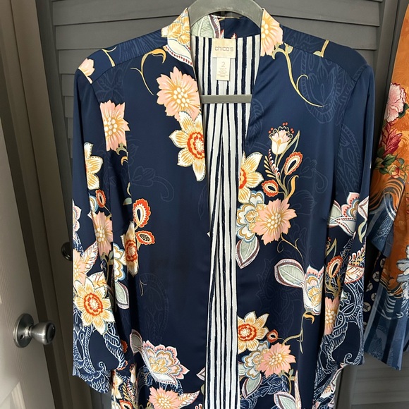 Chico's Tops - Beautiful jacket